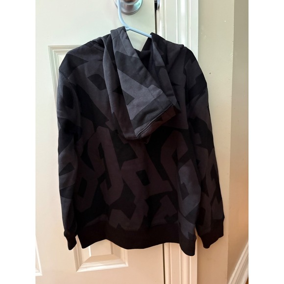 NWOT Gap Kids Boys Graphic Print Hoodie Sweatshirt Gray Black Pullover Casual S - Picture 2 of 7